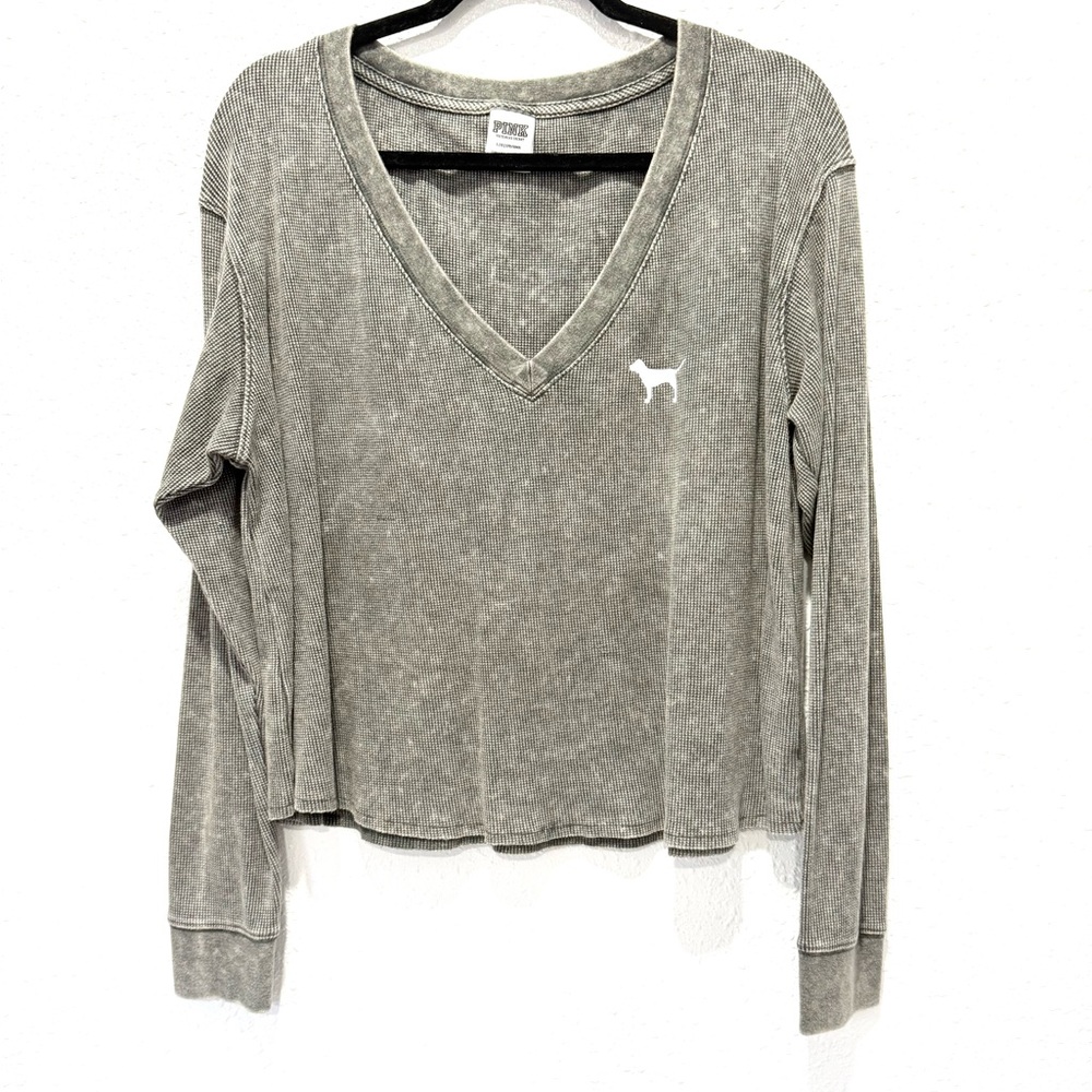 Victoria's Secret thermal gray Long Sleeve V-Neck‎  crop Top L